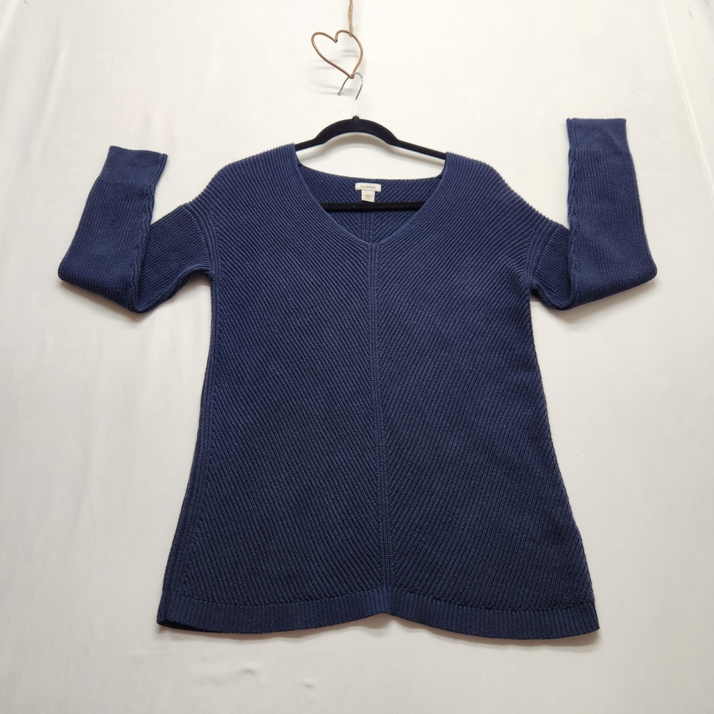 ⭐ L.L. Bean Women’s V-Neck Long Sleeve Pullover Sweater – Cottagecore Small